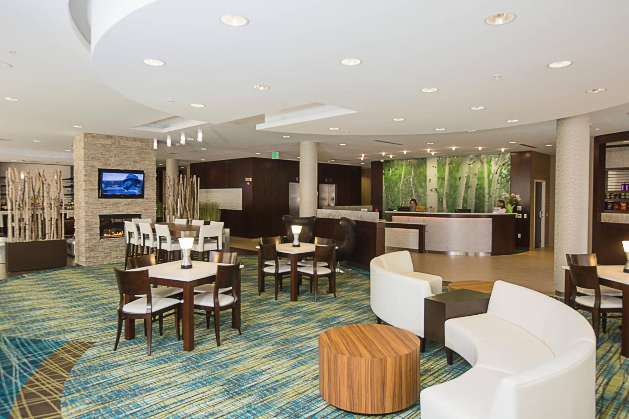 Springhill Suites By Marriott Bloomington Exterior foto